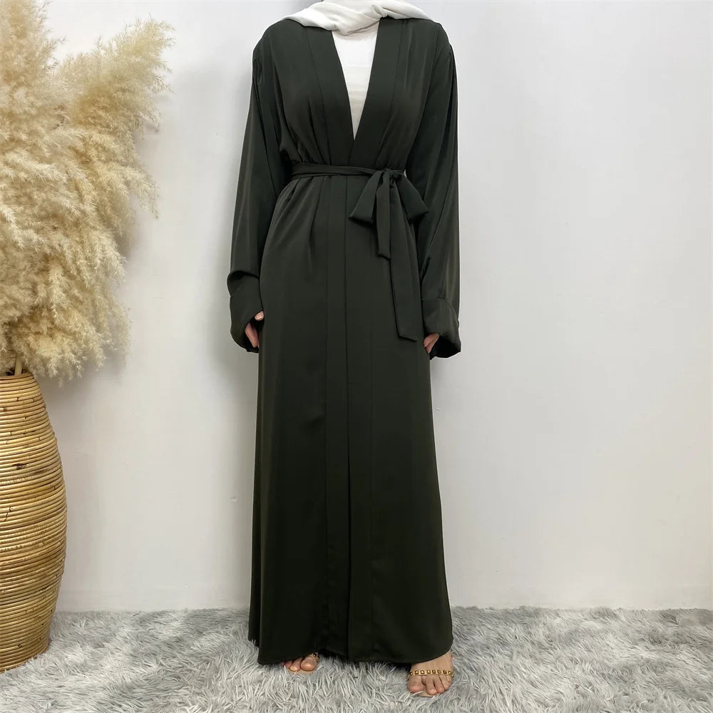 Abaya élégante avec ceinture
