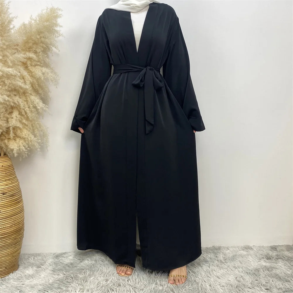 Abaya élégante avec ceinture