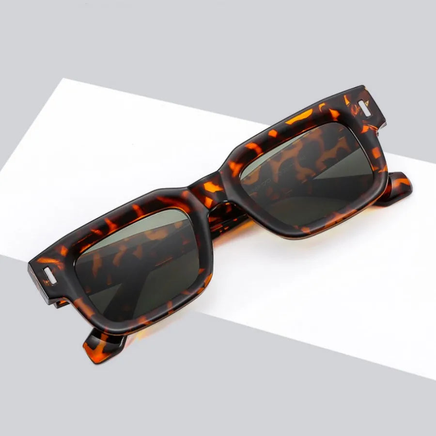 Lunettes de soleil carré style rétro