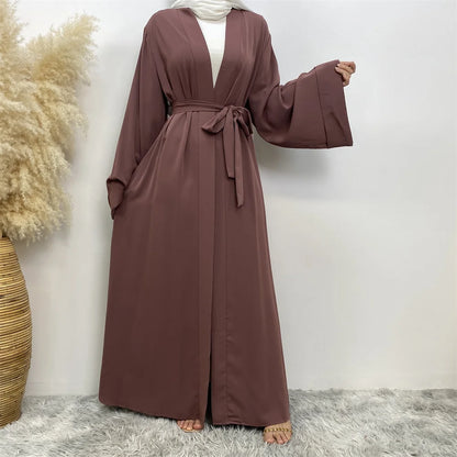 Abaya élégante avec ceinture