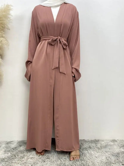 Abaya élégante avec ceinture